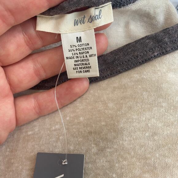 NEW Wet Seal Holy Guacamole Graphic Short Sleeve Tee Size Medium - Picture 2 of 5